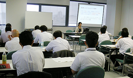 電力会社での管理職研修